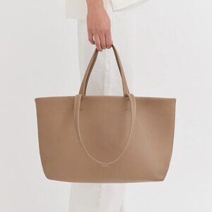Cuyana Small Easy Tote in Cappuccino
